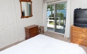 Romantic cottage overlooking Frenchman's Bay - - Image 4