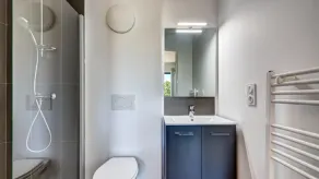 Nature-focused 4-guest Apartment - Image 3