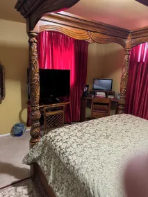 Ideal Home Away From Home - Image 5