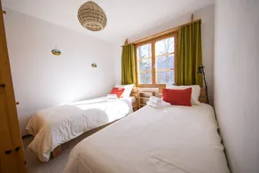 Cozy family chalet with fireplace - Image 4