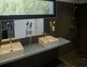 Large apartment with view - Image 3