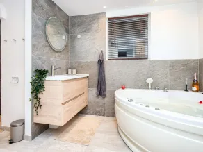 Fantastic Holiday Home with Bay View near Knebel - Image 4