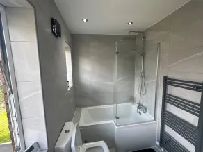 Airport House - Long Stays Near Hospital! - Image 3