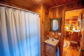 New River Access, Sleeps 9, Fire Pit, Dogs Welcome - Image 4