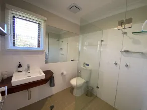 Romantisk Avalon Beach Break Apartment - 100 meter till stranden - Image 2