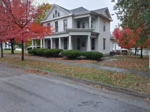 White House Lodge-Upper 2 Bedroom-Parkview - Image 4
