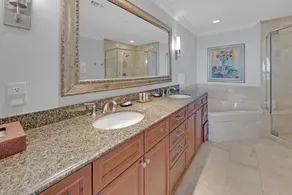 Emerald Grande 🐠🐠Full 3BR ⛱️⛱️ Beach Service Incl ⛵️⛵️ EV Chargers 🦀Above Harborwalk - Image 3
