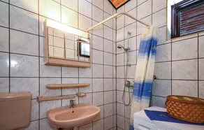 1 bedroom awesome home in Cervar Porat - Image 2