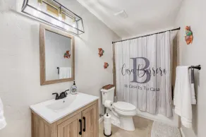 Casa Barrera Soothing 3-Bedroom Home in a North East Fresno! - Image 3