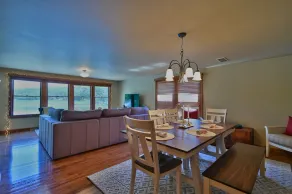 Lakefront Tranquility near Elk Mountain - Image 4