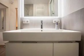 Nueva exclusiva Suite Perlago con jardín y jacuzzi privado - Image 4