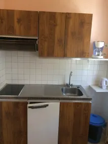 beau studio avec 2 lits ( lits fait pour votre arrivée) - Image 4