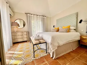 Atemberaubende Luxusvilla - großer Pool, sehr private Gärten und 4 wunderschöne Schlafzimmer! - Image 5