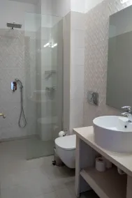 Bienvenue dans les appartements Casa Evanti au magnifique port de Sivota. - Image 4