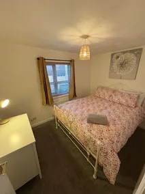 Park House Sleeps 4 With Enclosed Garden - Image 4