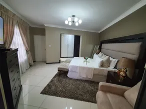 Luxurious Home near O.R Tambo International Airport. Kempton Park  South Africa - Image 4