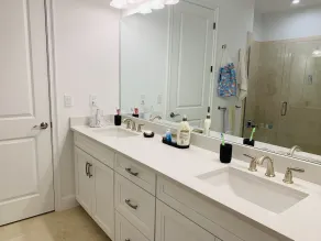 BRAND NEW 2021 Villa - Esplanade at Hacienda Lakes - Image 4