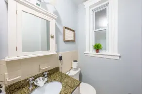 Quaint & charming century-old brownstone near NYC - Image 3