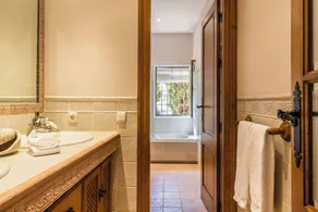 Villa El Pino. Beautiful and spacious Spanish style villa with private pool - Image 5