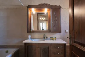 Vigdini Traditional House - Image 5