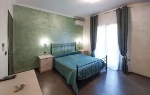 Lovely Home In Ponte San Cono, Buccin - Image 5