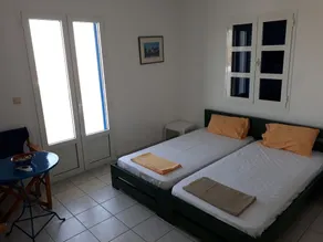 Haus mit Blick auf die Kykladen - Image 4