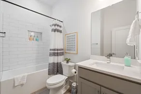 Bar, Grill & Firepit! Sleeps 16! 8min to Broadway! - Image 3
