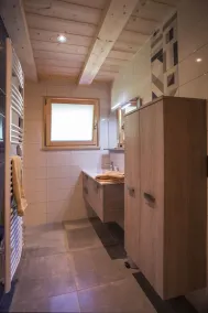 Chalet de lujo cerca del centro, sauna y spa privados, grandes espacios abiertos - Image 2