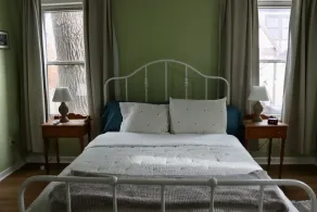 Charming getaway in the heart of historic Hancock Neighborhood. - Image 5