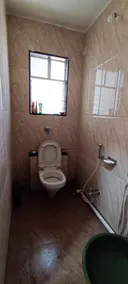 Luxurious house with AC+ free car parking - Image 2