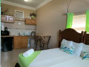 Cozy quiet place to stay! - Image 5