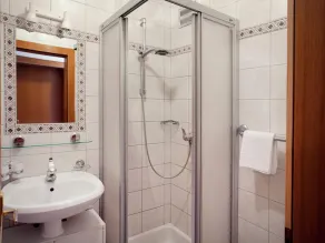 Apartment in Ötztal near Ski Slopes - Image 2