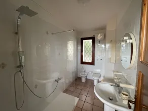Villa com grande jardim a 100 metros da bela praia \"timi ama\" - Image 4