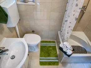 Casa vacacional con piscina privada en sitio tranquilo - Image 4