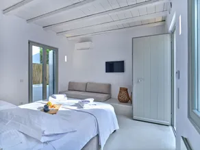 Basil is a pleasant fully equipped  studio on Paros island - Image 4