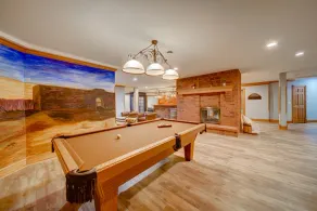 Renovated luxury villa with 7 bedrooms 5 bathrooms. Located on 40 acres of land. - Image 4