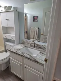 3 BR 2 Bth Condo Près Conv Ctr 1 1/2 Blk à la plage. Week-ends de printemps et d'automne - Image 3