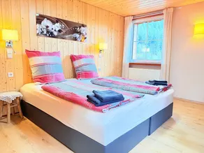 Ferienwohnung 'Waldblick mit Kamin“ umzäunten Garten mit Spielplatz , Grill , Wlan, - Image 5