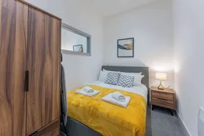 Modern 1-Bed Dudley Apartment | Free Wi-Fi - Image 5
