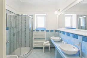 Luxusvilla mit Panoramapool in Ischia, nahe der Amalfiküste - Image 3