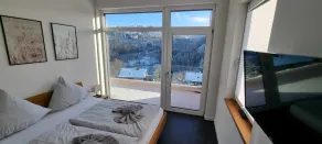 Incomparable vacation home with distant views - Image 4