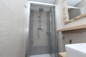 MIDEA 2 Studio with Terrace 3 - Image 4