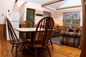 Comfortable 1 Bedroom Cabin with Added Loft, Full Kitchen & LIving Area - Image 4