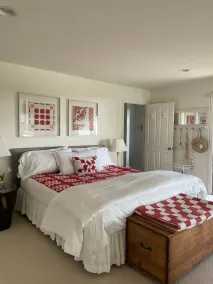 Cozy hideaway on the edge of the bluff overlooking the ocean - Image 4