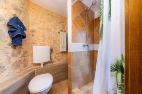 Petit Apartment “Adults Only-Mallorca” with Shared Pool and Wi-Fi - Image 2
