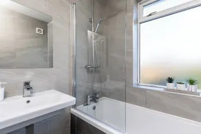 Newly Extended 3 Bed Family home Near Graves Park - Image 3