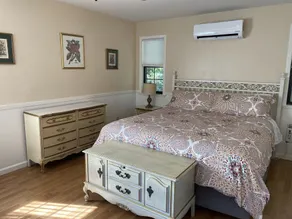 Spacious room with private entrance near Bidwell Park! - Image 5