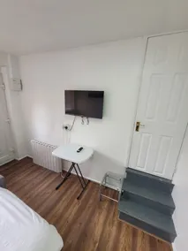 Lovely Private Studio Apartment in Thamesmead by Thames Riverside - Image 3