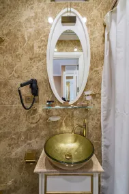 Alpek Hotel - Image 4
