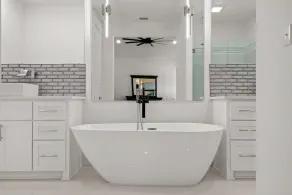 Brand NEW Expansive Coastal Home w/ Custom Furnishings Sleeps 15 - Image 2